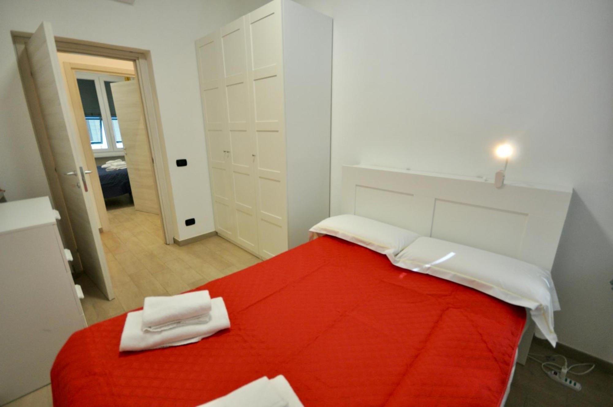 Apartment H2ome Lagaccio 4 Rooms, 2 Bathrooms, Ac, Near Principe Station Genua