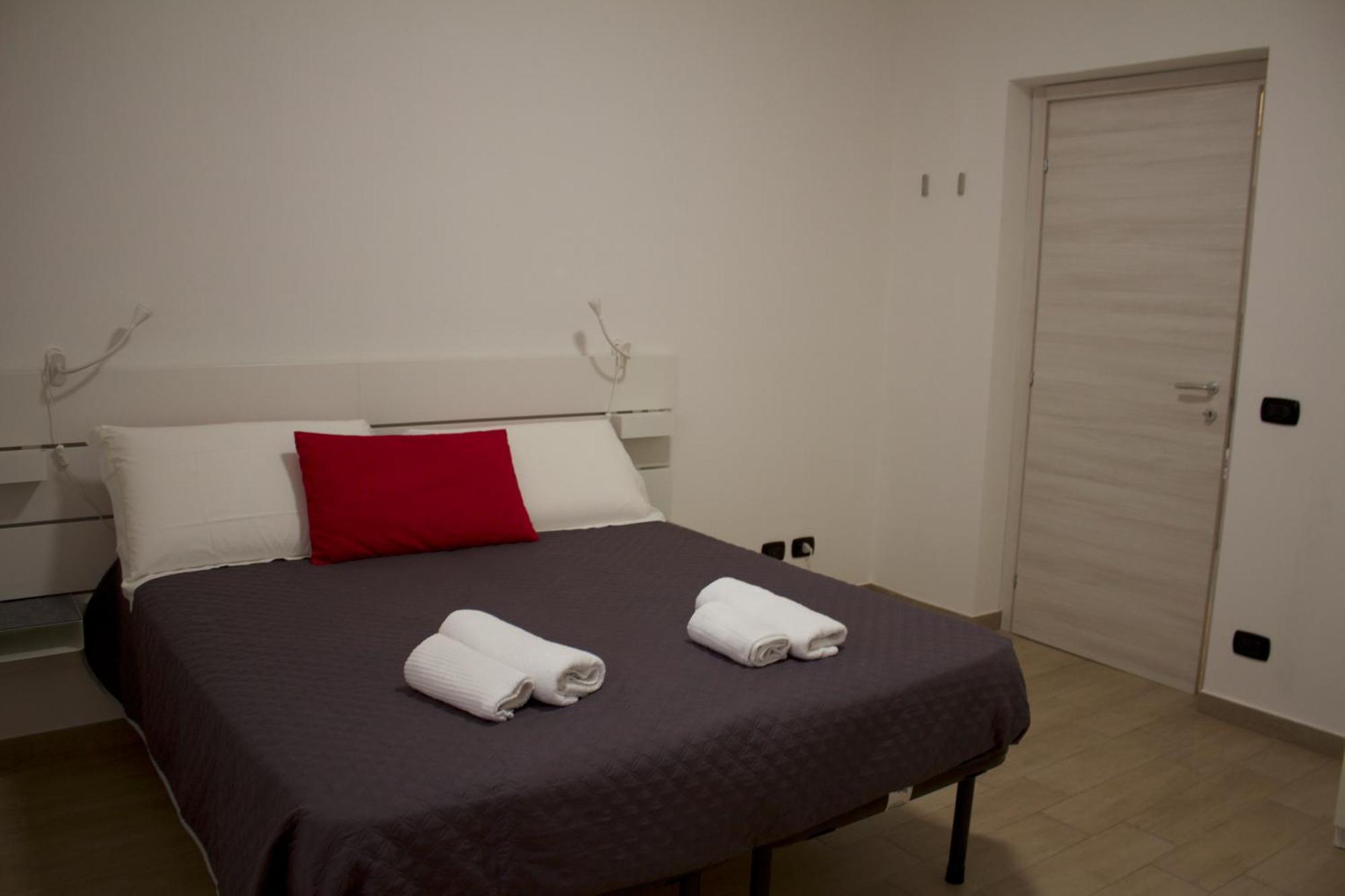 H2ome Lagaccio 4 Rooms, 2 Bathrooms, Ac, Near Principe Station Genua